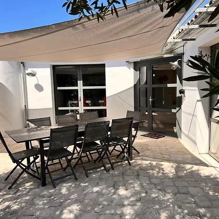 Rivage Maison Spacieuse Avec Piscine Et بيت للعطل