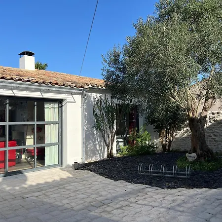 Rivage Maison Spacieuse Avec Piscine Et Ferienhaus *
