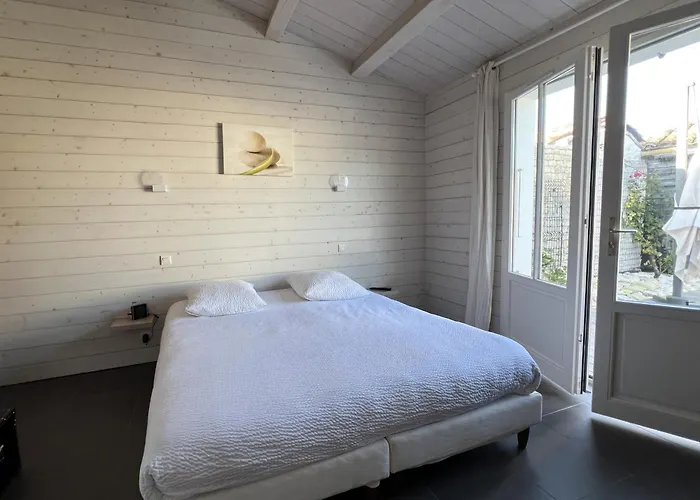 Hébergement de vacances Rivage Maison Spacieuse Avec Piscine Et *