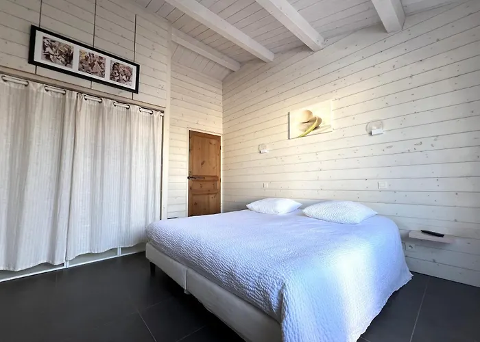 Hébergement de vacances Rivage Maison Spacieuse Avec Piscine Et *